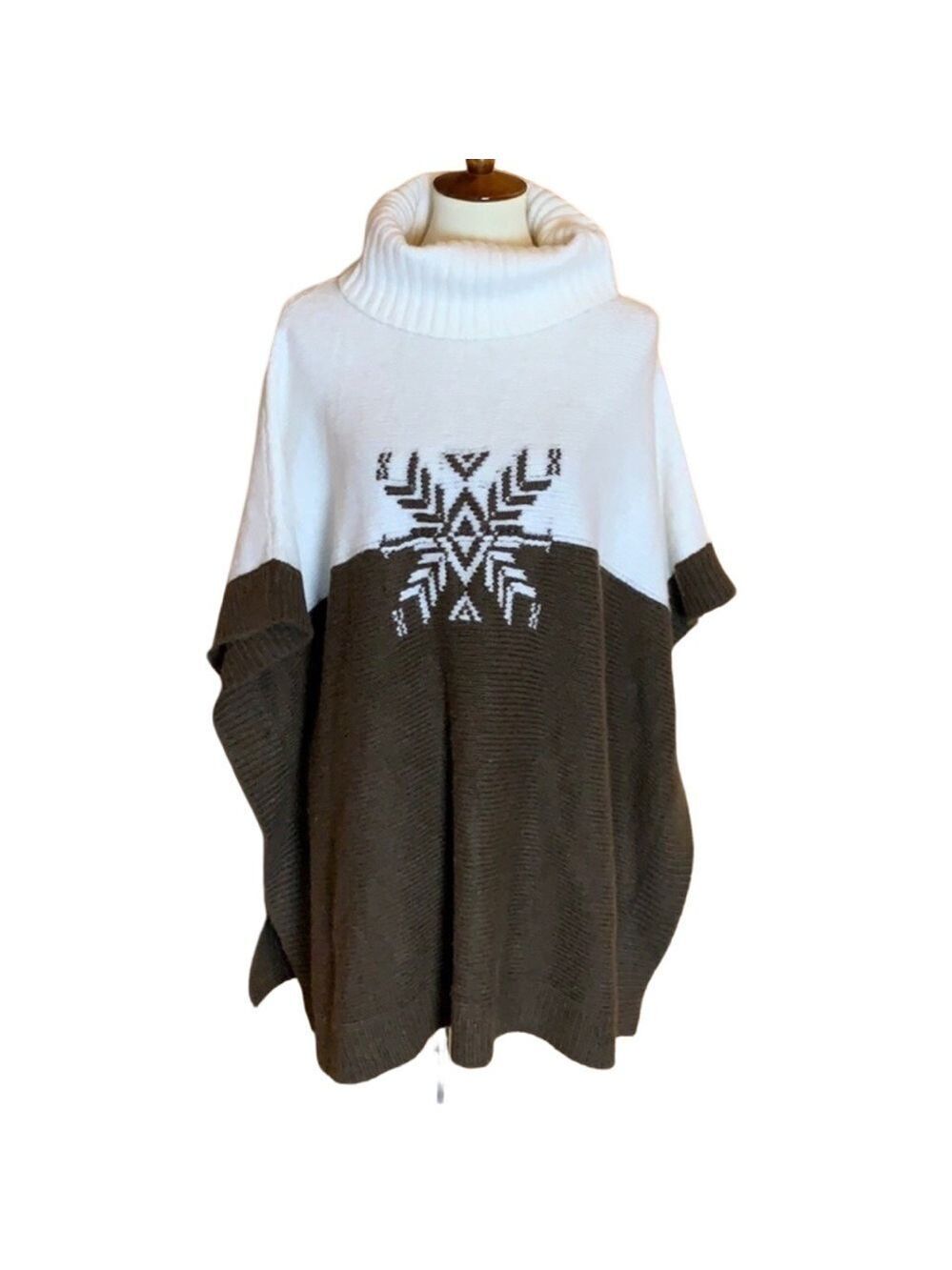 Lands’ End turtleneck poncho sweater Wool / alpaca blend Size Small / Medium